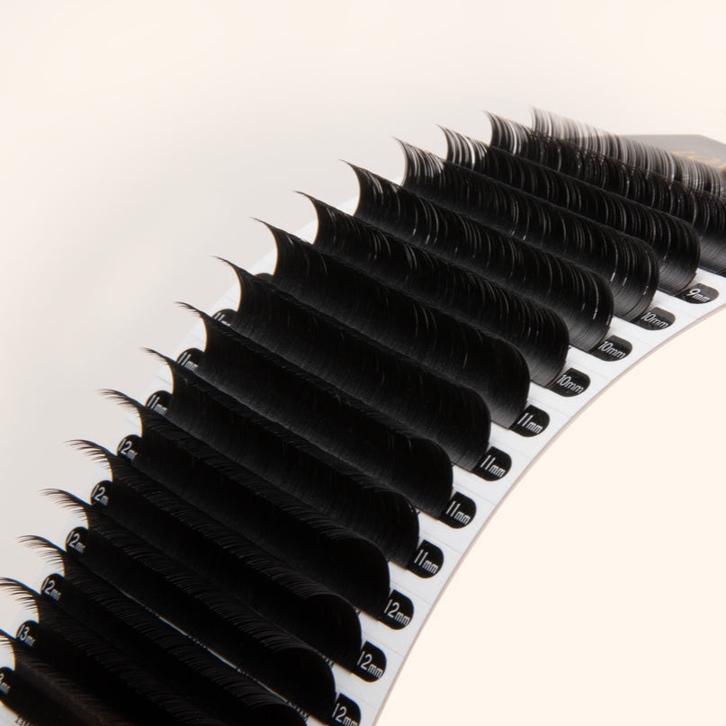 Classic Chelsea Lashes 0.18