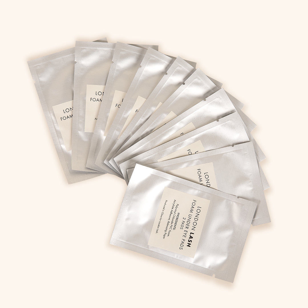 Coussinets en mousse sous les yeux