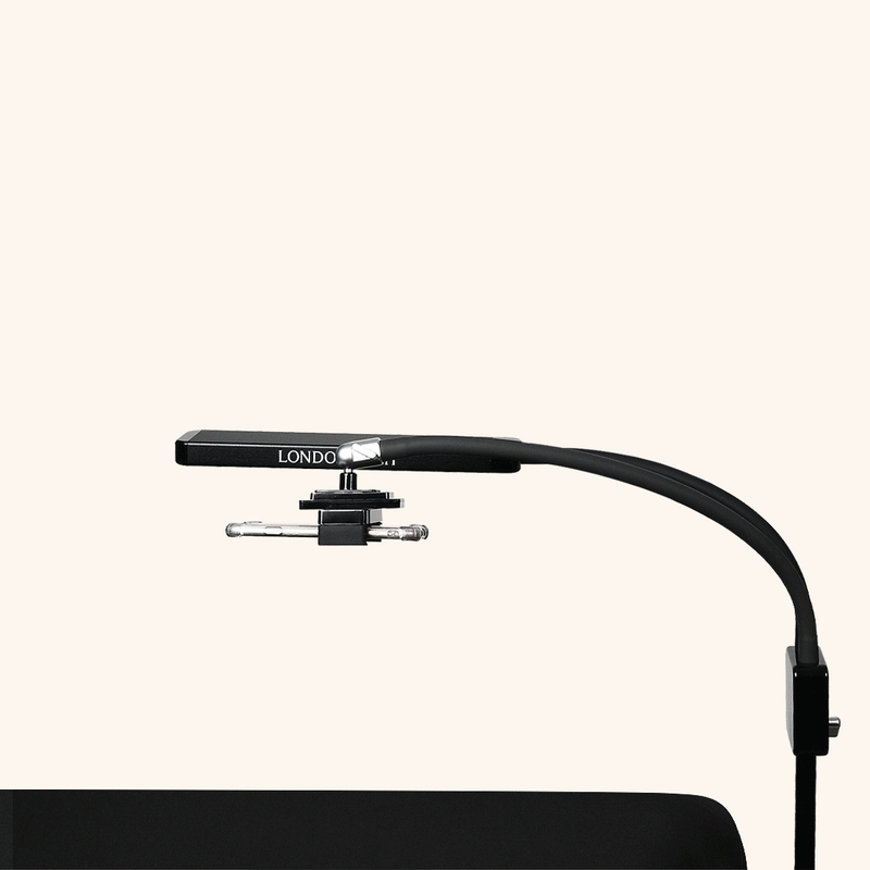 GIF of Glamcor Light Capture Clipped to Lash Bed
