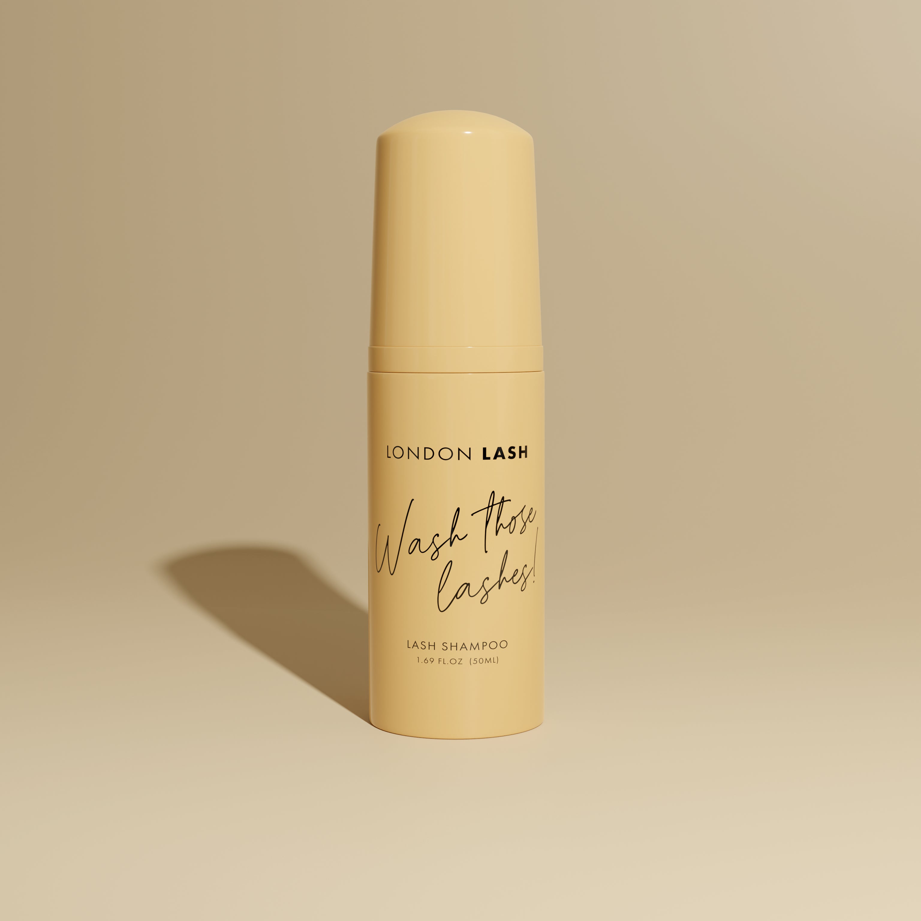 Étape 1 : Nettoyant moussant / Shampoing pour cils