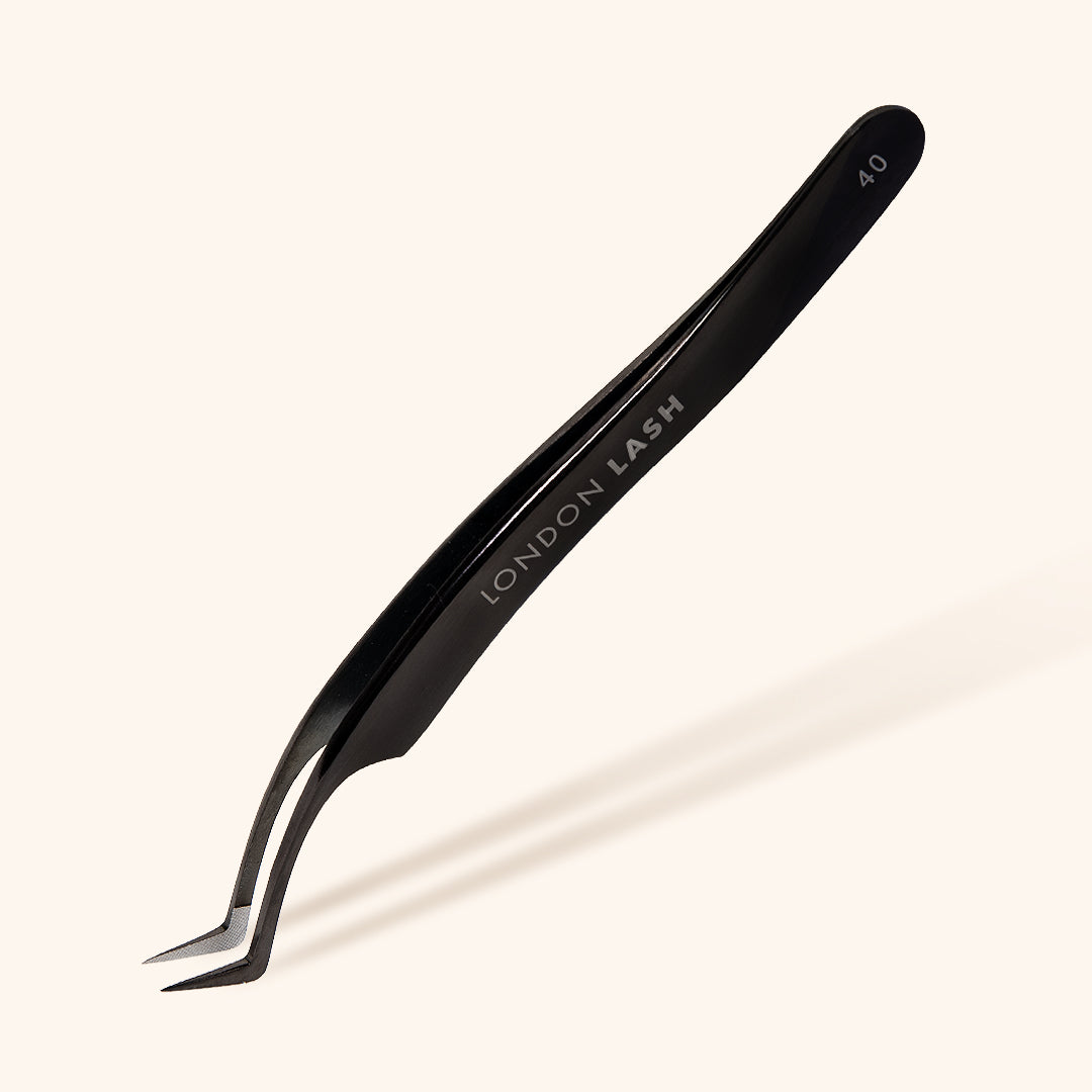 Wide fiber tip volume lash tweezers