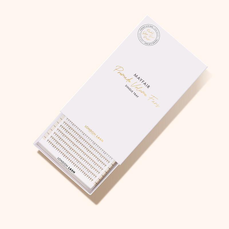 Premade lash fans in lash tray
